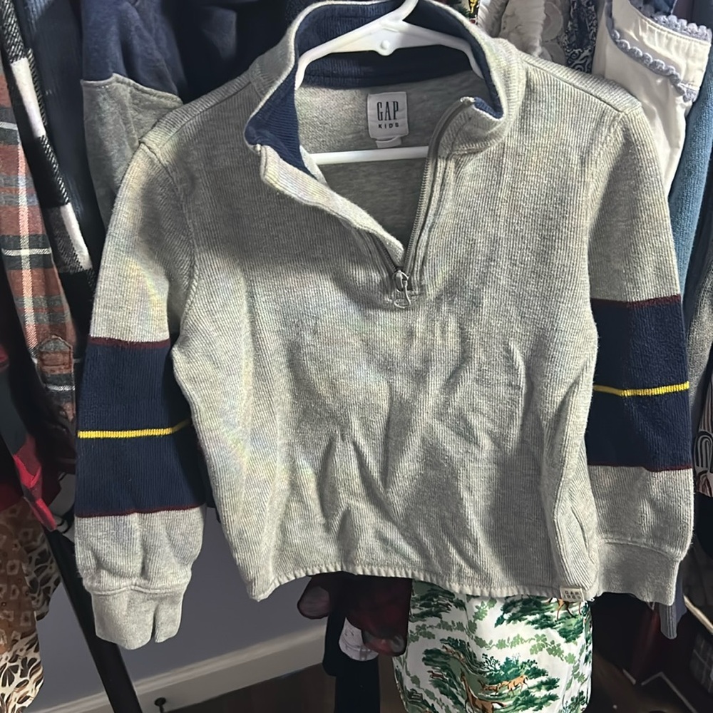 Boys Gap Size XS Gray  with Blue Stripe 1/4 Zip Pullover